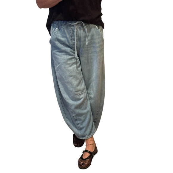 Current Gap mid rise ultrasoft easy pull on horseshoe jeans in medium wash - Picture 2 of 5